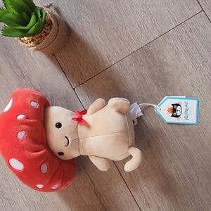 Jellycat Cream and Red Mushroom Plush l Nwt l Adorable Item